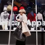 netflix-va-out-of-control-he-lo-goc-khuat-cua-american-apparel-va-kubet789